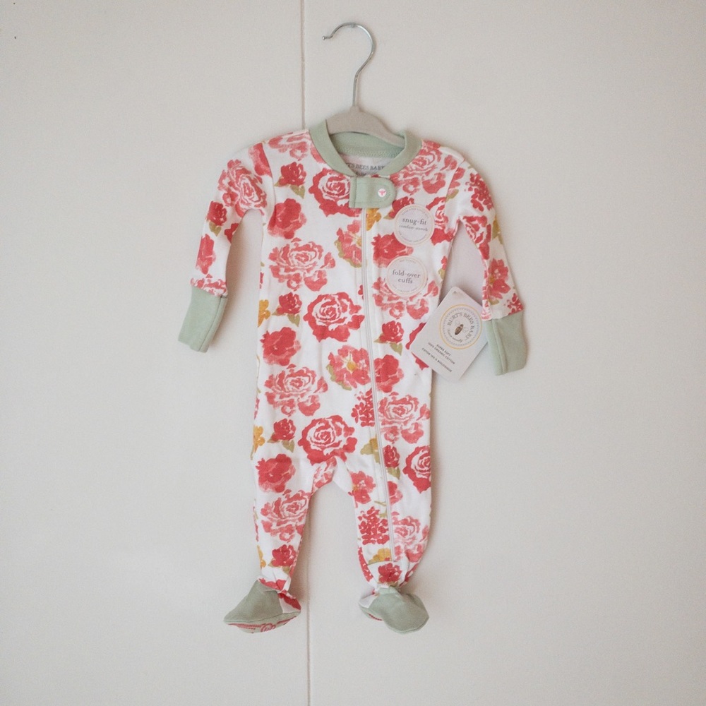 NWT Burt’s Bees Baby Pajamas, 0-3m